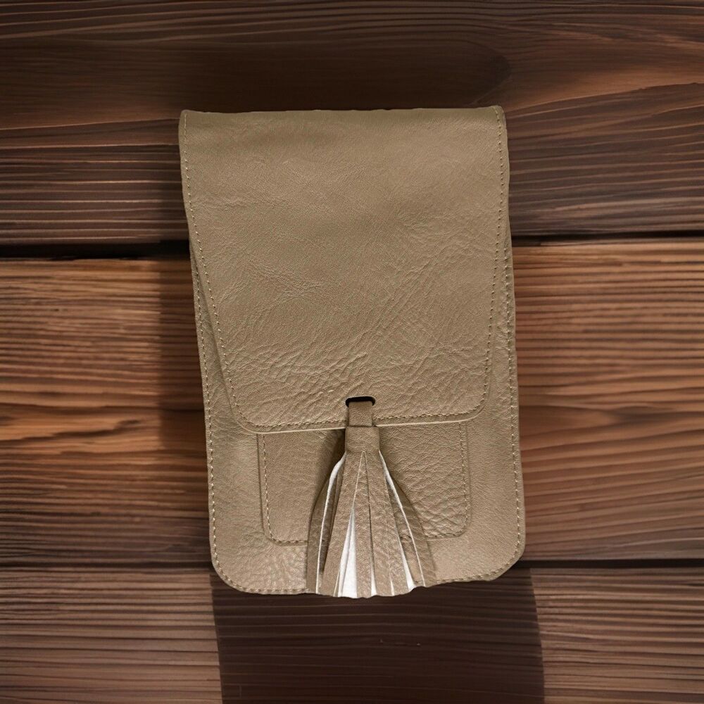 NWT Bone K Carroll Crossbody RFID Shopping Travel Wallet Cell Phone